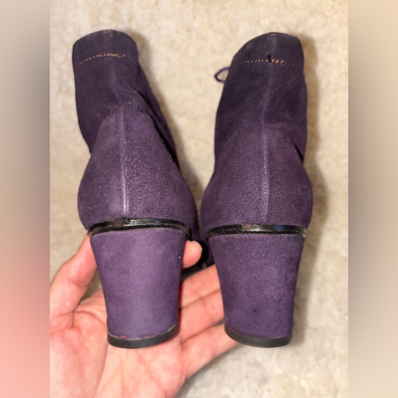 RARE FIND - 70s Liberty House Purple Lace-Up Suede Boots - Picture 5 of 10